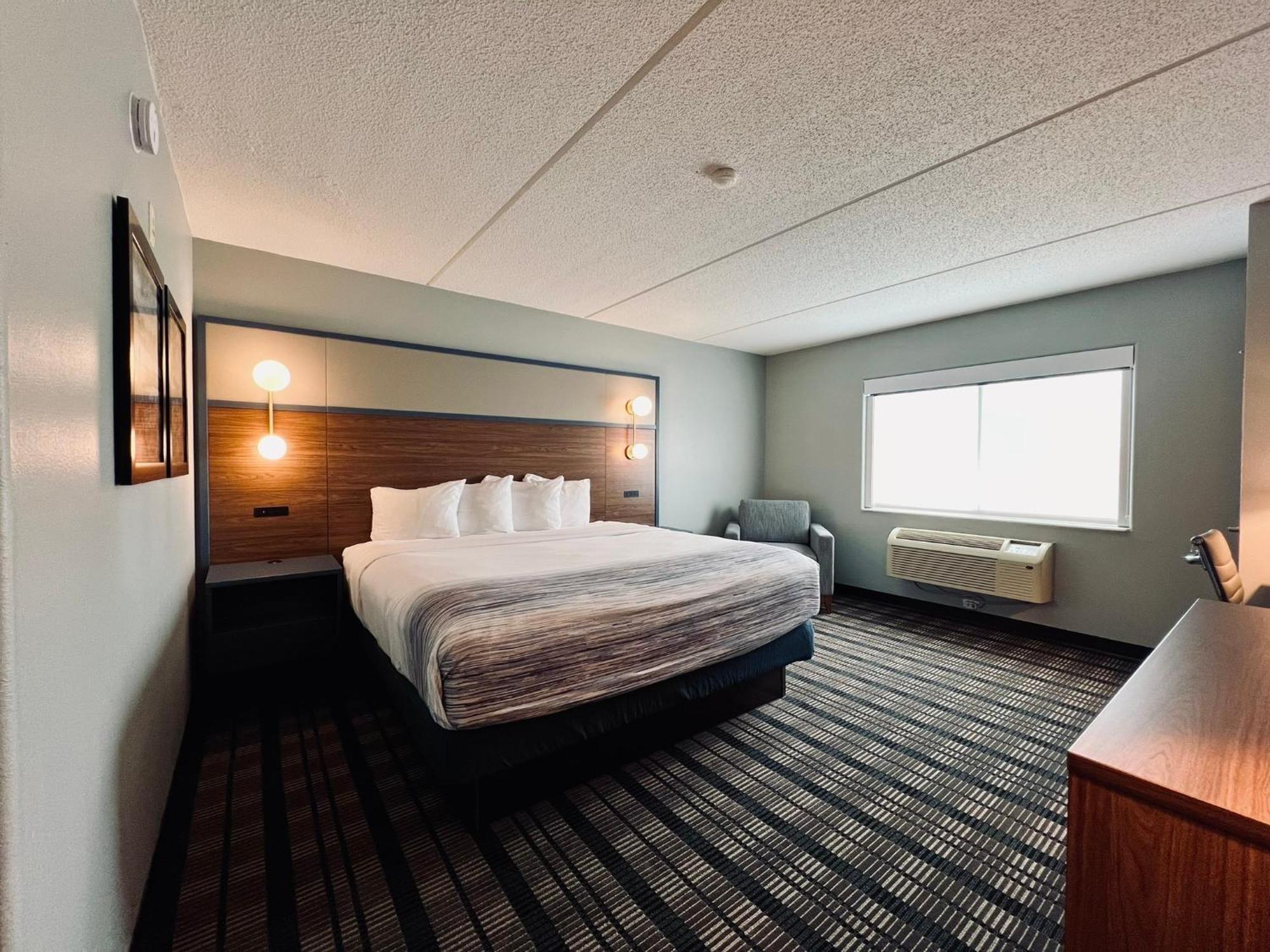 Americinn By Wyndham Beaver Dam Exterior foto